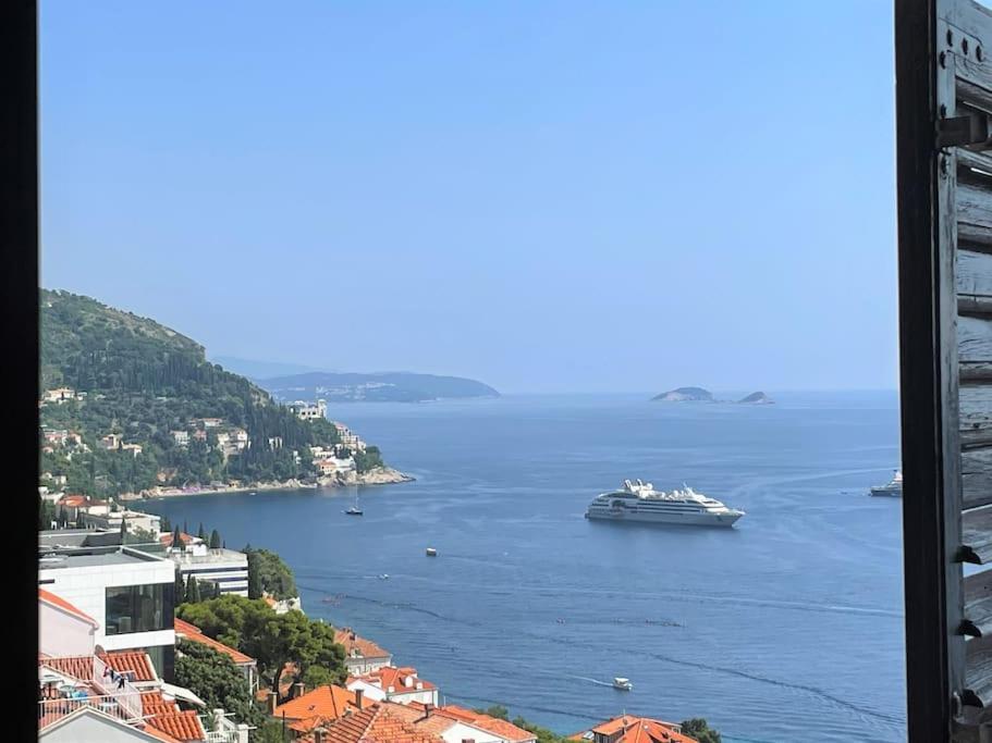 Dalmatins Milliondollar Sea View *